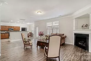 13622 Stringfellow Ln, Charlotte, NC 28278 - Photo 3