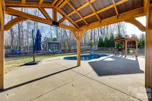 2605 Sugaree Ct, Waxhaw, NC 28173 - Photo 3