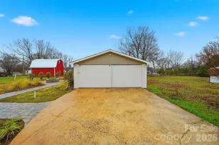 1022 E Main St, Maiden, NC 28650 - Photo 33