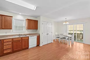 219 19th Ave SE, Hickory, NC 28602 - Photo 13