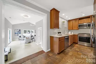 5001 White Oak Rd, Charlotte, NC 28210 - Photo 9