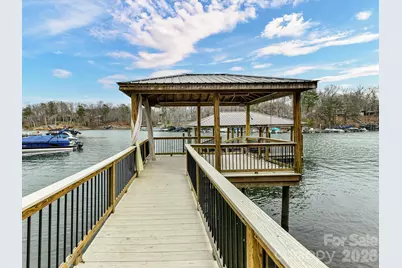 1805 Mt Isle Harbor Drive, Charlotte, NC 28214 - Photo 45