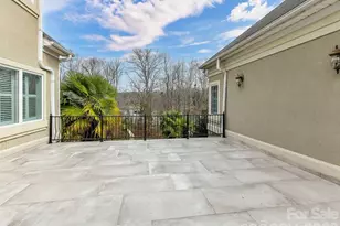 1805 Mt Isle Harbor Dr, Charlotte, NC 28214 - Photo 15