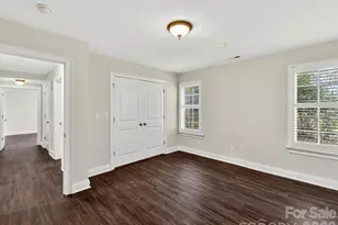 1805 Mt Isle Harbor Dr, Charlotte, NC 28214 - Photo 17