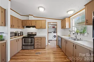 2404 Stones Throw Ct, Lenoir, NC 28645 - Photo 7