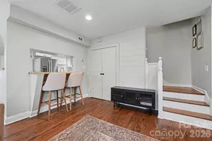 231 Wakefield Dr, Charlotte, NC 28209 - Photo 9