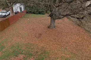 916 Rowan St, Charlotte, NC 28208 - Photo 9