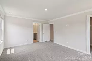 8216 Hidden Spgs Trl, Charlotte, NC 28216 - Photo 5