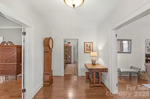 607 S York St, Gastonia, NC 28052 - Photo 7