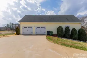 3131 Christie Rd, Hudson, NC 28638 - Photo 7