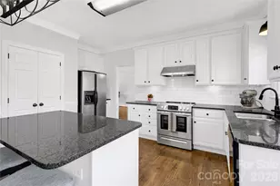 8810 Peppergrass Ln, Waxhaw, NC 28173 - Photo 9