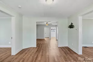 61 27th St NW, Hickory, NC 28601 - Photo 19