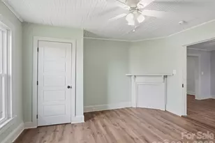 61 27th St NW, Hickory, NC 28601 - Photo 17