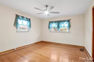 608 S Buena Vista Dr, Hendersonville, NC 28792 - Photo 21