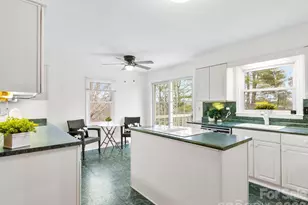 608 S Buena Vista Dr, Hendersonville, NC 28792 - Photo 9