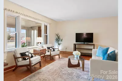 608 S Buena Vista Drive, Hendersonville, NC 28792 - Photo 5