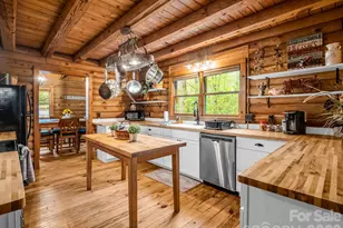 1040 Soquili Dr, Brevard, NC 28712 - Photo 15