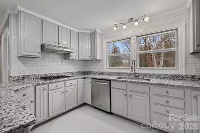 8101 Kerrybrook Circle, Charlotte, NC 28214 - Photo 7