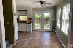 517 Camelot Dr, Statesville, NC 28625 - Photo 17