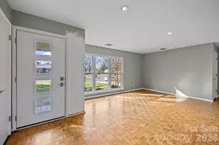 1229 Ashcraft Ln, Charlotte, NC 28209 - Photo 5