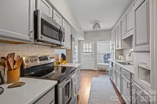 5943 Quail Hollow Rd, Charlotte, NC 28210 - Photo 11