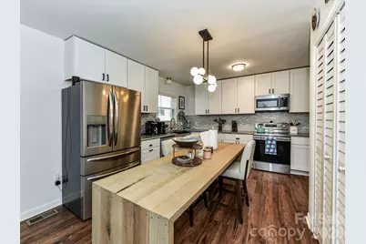 1240 Skyview Road, Charlotte, NC 28208 - Photo 5