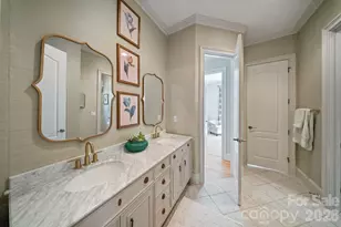 8915 Warwicke Ln, Sherrills Ford, NC 28673 - Photo 23