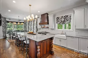 8915 Warwicke Ln, Sherrills Ford, NC 28673 - Photo 5