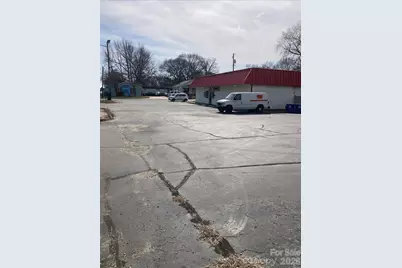 1201 N Cannon Boulevard, Kannapolis, NC 28083 - Photo 7