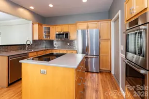 31 Little Cedar Ct, Asheville, NC 28805 - Photo 11
