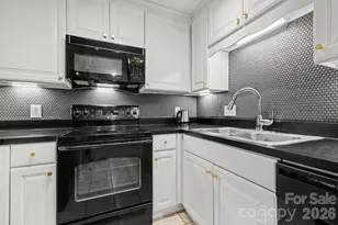 211 Heritage Blvd, Fort Mill, SC 29715 - Photo 9