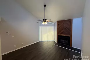 4617 Sharon Chase Dr, Charlotte, NC 28215 - Photo 5