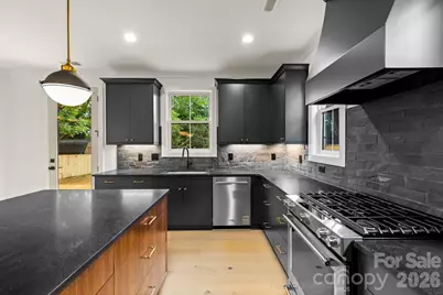 2757 Parkway Avenue, Charlotte, NC 28208 - Photo 9