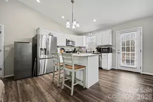 2061 Gary Ln, Hickory, NC 28602 - Photo 9