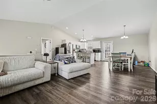 2061 Gary Ln, Hickory, NC 28602 - Photo 11