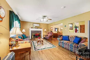 140 Eastwood Dr, Statesville, NC 28625 - Photo 3