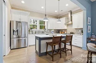 1010 Everett Pl, Charlotte, NC 28205 - Photo 7