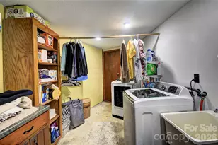 1299 Country Club Dr, Canton, NC 28716 - Photo 35