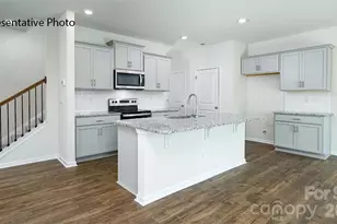 2078 10th St SE, Hickory, NC 28602 - Photo 3