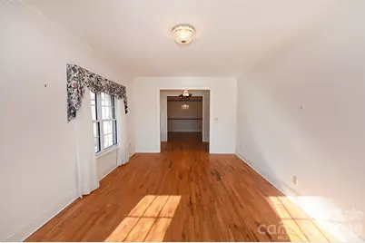 640 40th Avenue Lane NW, Hickory, NC 28601 - Photo 9