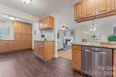 5351 Murrayhill Road, Charlotte, NC 28210 - Photo 13