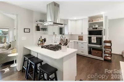 1042 Broadmoor Drive, Charlotte, NC 28209 - Photo 7