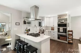 1042 Broadmoor Dr, Charlotte, NC 28209 - Photo 7