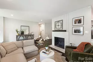 1042 Broadmoor Dr, Charlotte, NC 28209 - Photo 5