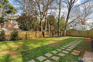 1042 Broadmoor Dr, Charlotte, NC 28209 - Photo 25