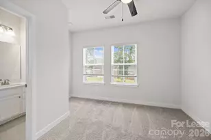 328 Yorkshire Dr, Charlotte, NC 28217 - Photo 23