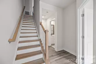 328 Yorkshire Dr, Charlotte, NC 28217 - Photo 7