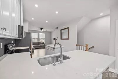 328 Yorkshire Drive, Charlotte, NC 28217 - Photo 9