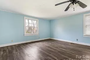 2346 Sam Newell Rd, Matthews, NC 28105 - Photo 7