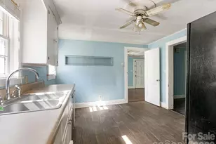 2346 Sam Newell Rd, Matthews, NC 28105 - Photo 5